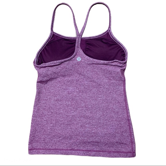 lululemon athletica Tops - (Like new) Lululemon Athletica workout top
